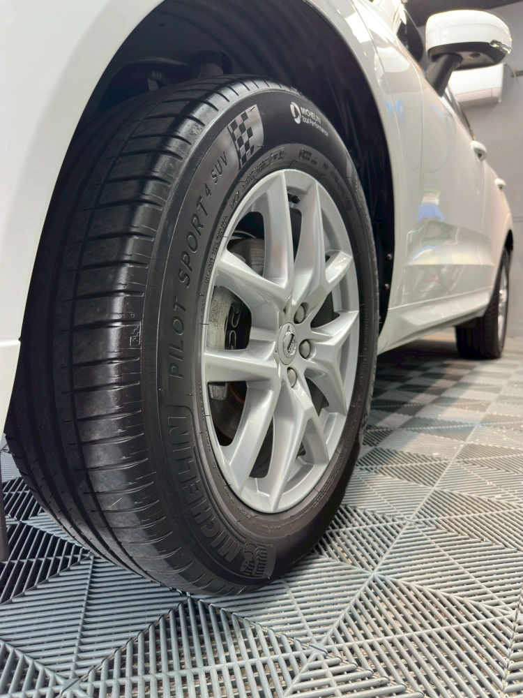 全車鍍膜完工照