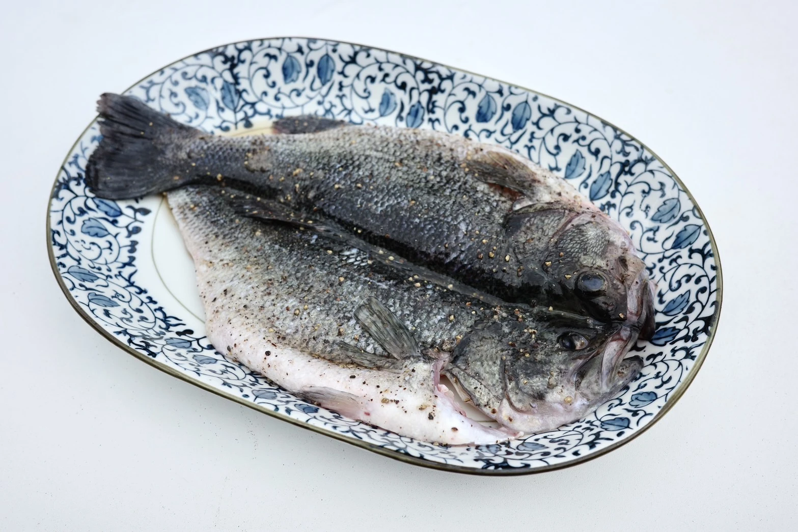 黑胡椒醃鱸魚（斤/$270）