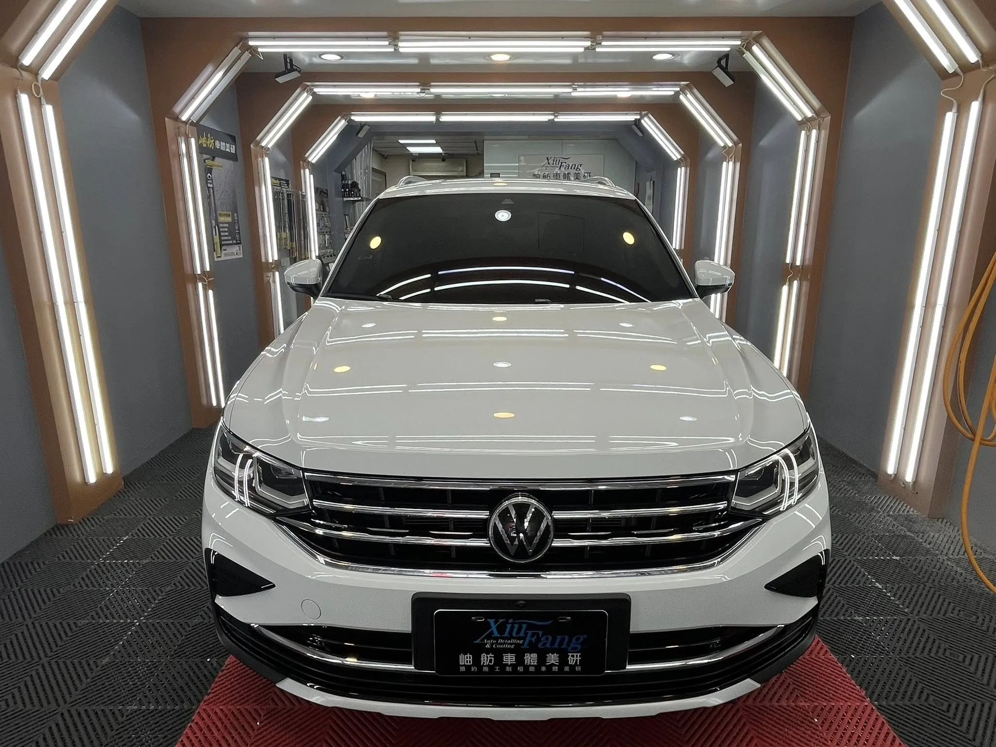 《Volkswagen Tiguan｜車體鍍膜》