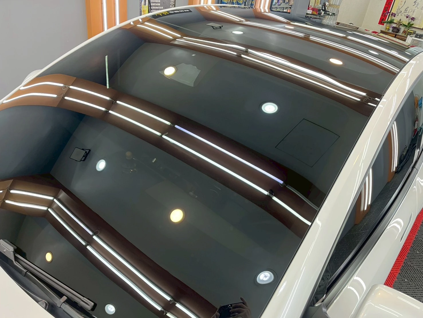 TESLA Model 煥新Y