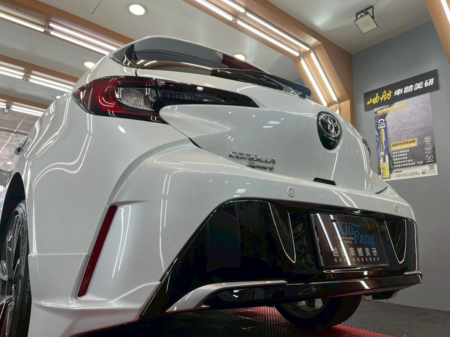 TOYOTA AURIS