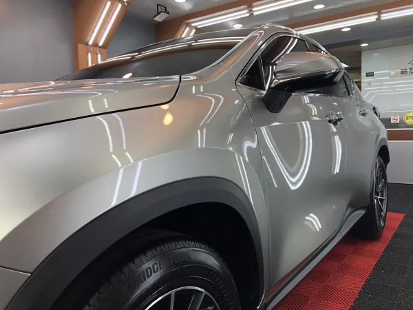 Lexus NX200