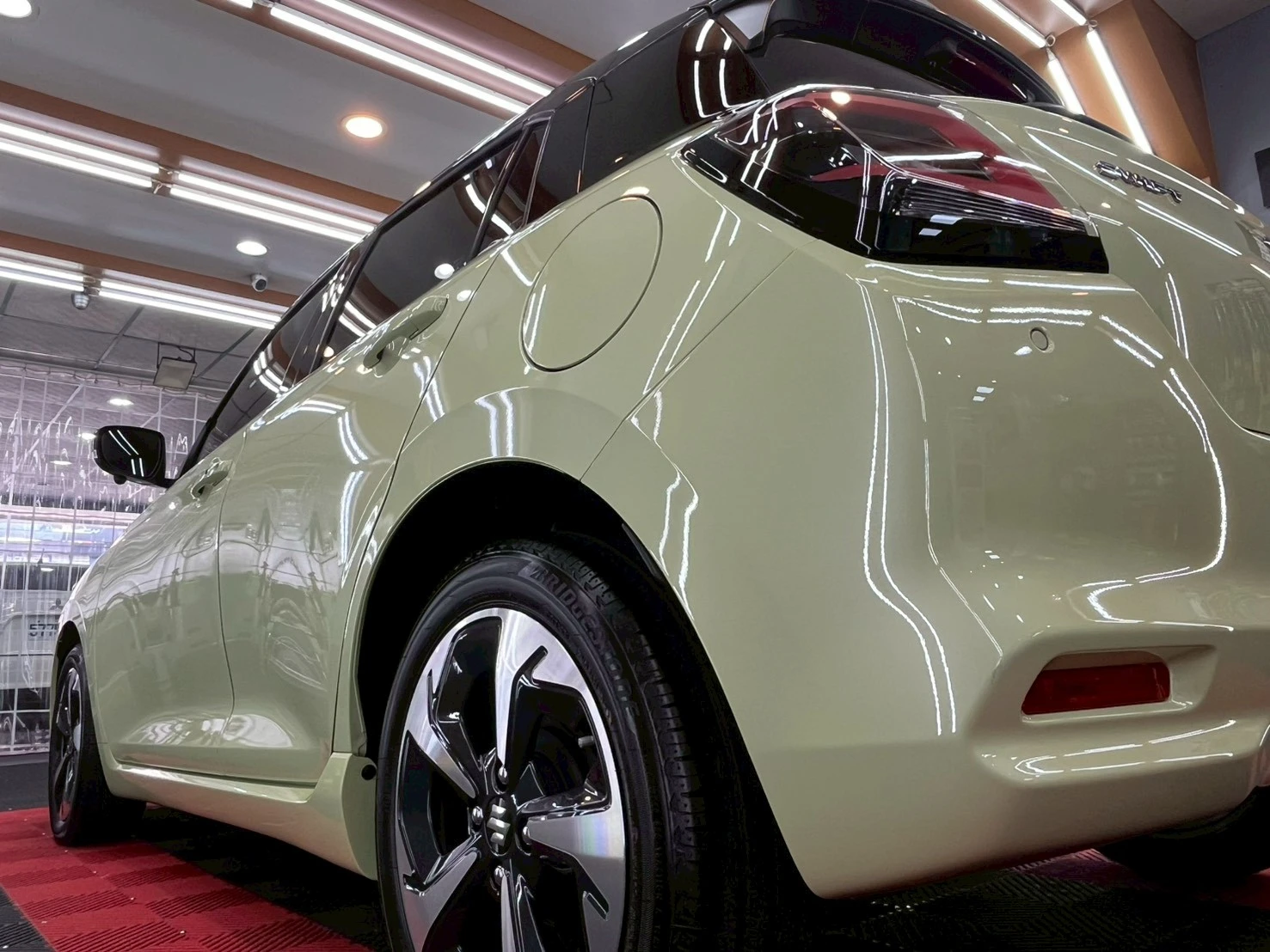 SUZUKI Swift