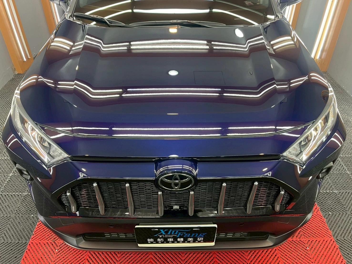 全車飛漆處理+全車鍍膜TOYOTA RAV4