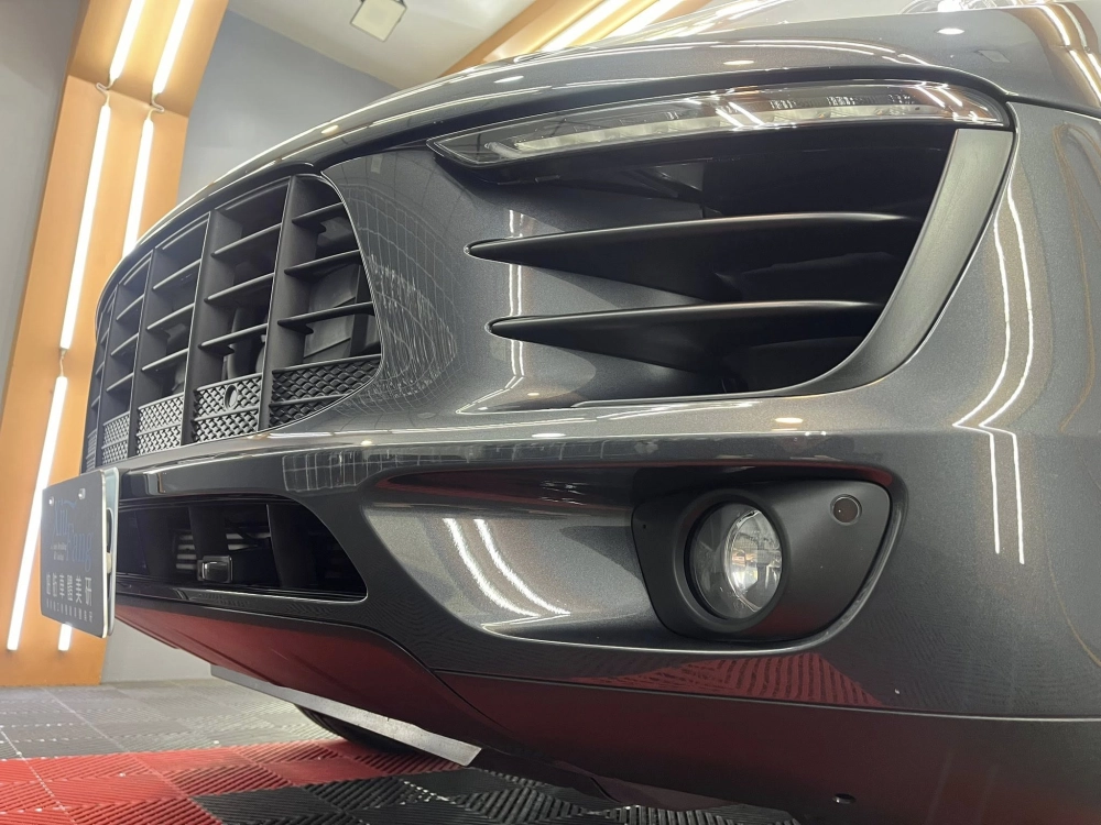 《Porsche Macan｜車體鍍膜》