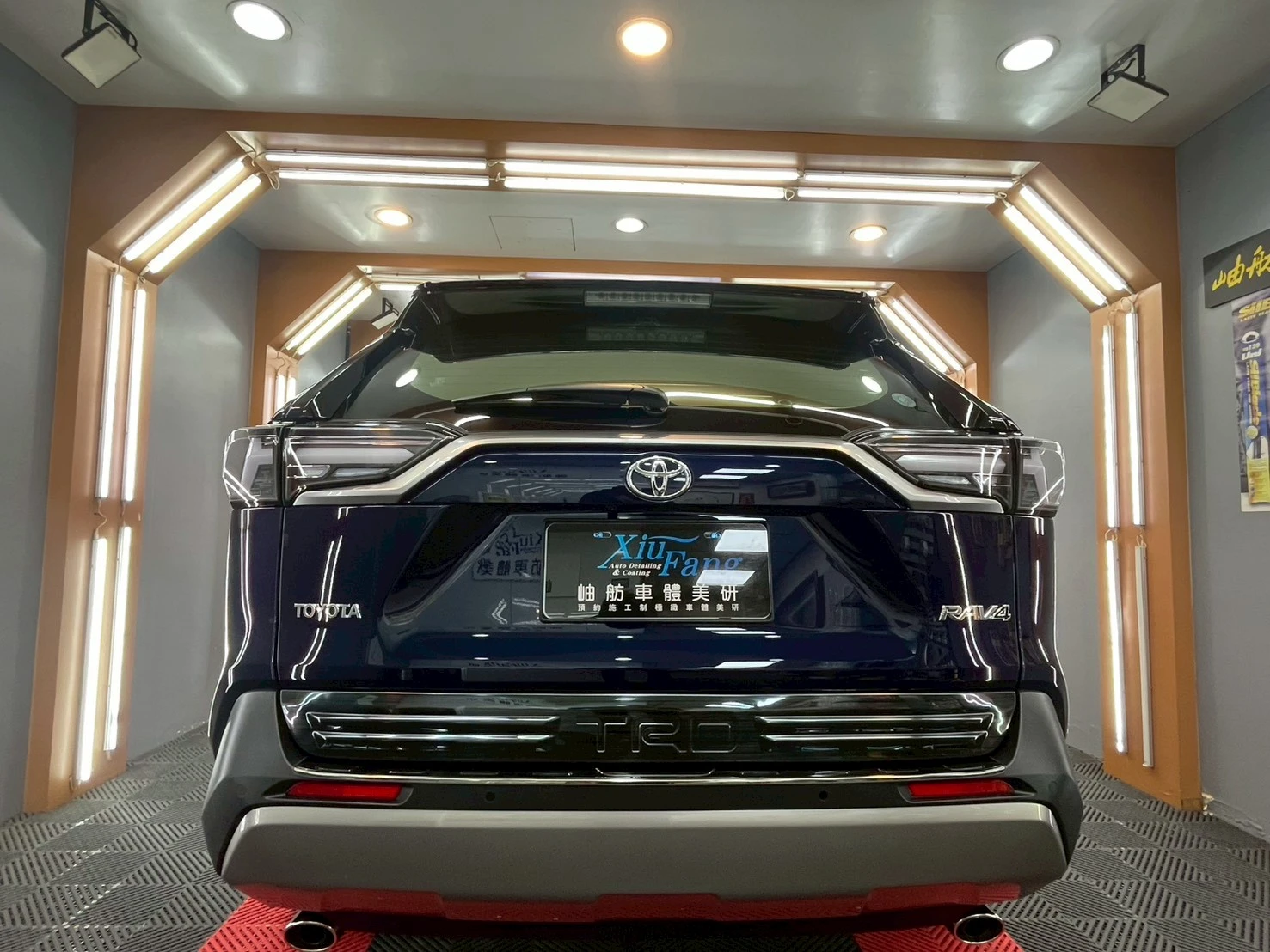 全車飛漆處理+全車鍍膜TOYOTA RAV4