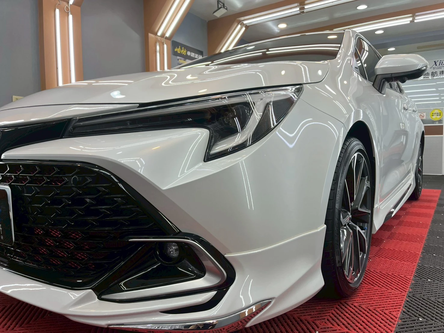 TOYOTA AURIS