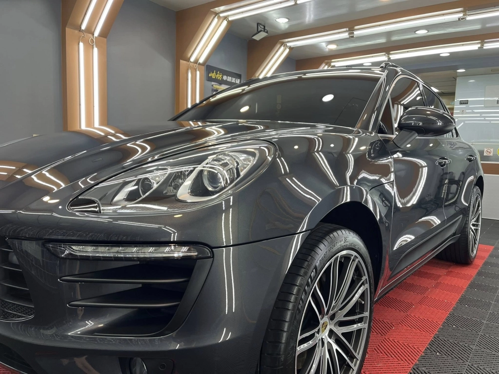 《Porsche Macan｜車體鍍膜》
