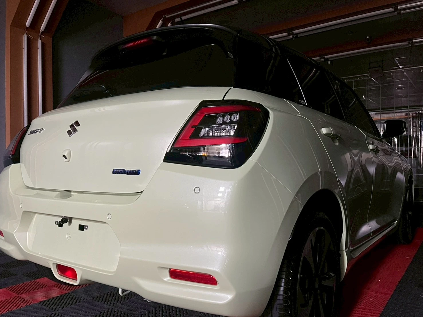 SUZUKI Swift