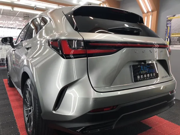 Lexus NX200