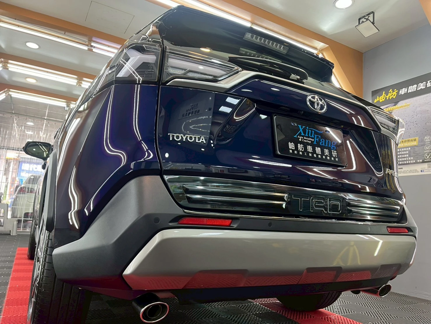 全車飛漆處理+全車鍍膜TOYOTA RAV4