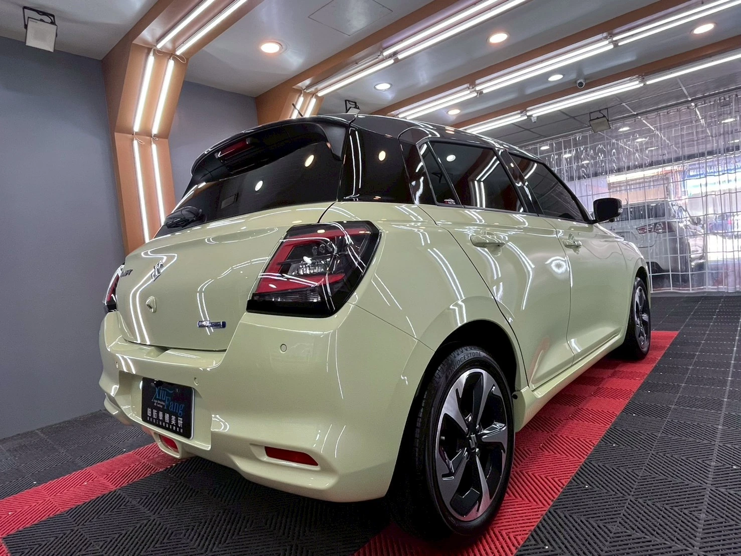SUZUKI Swift