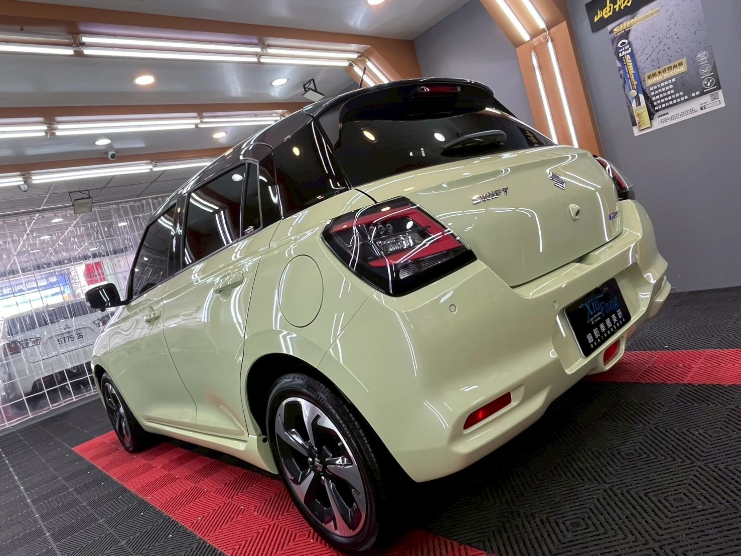 SUZUKI Swift