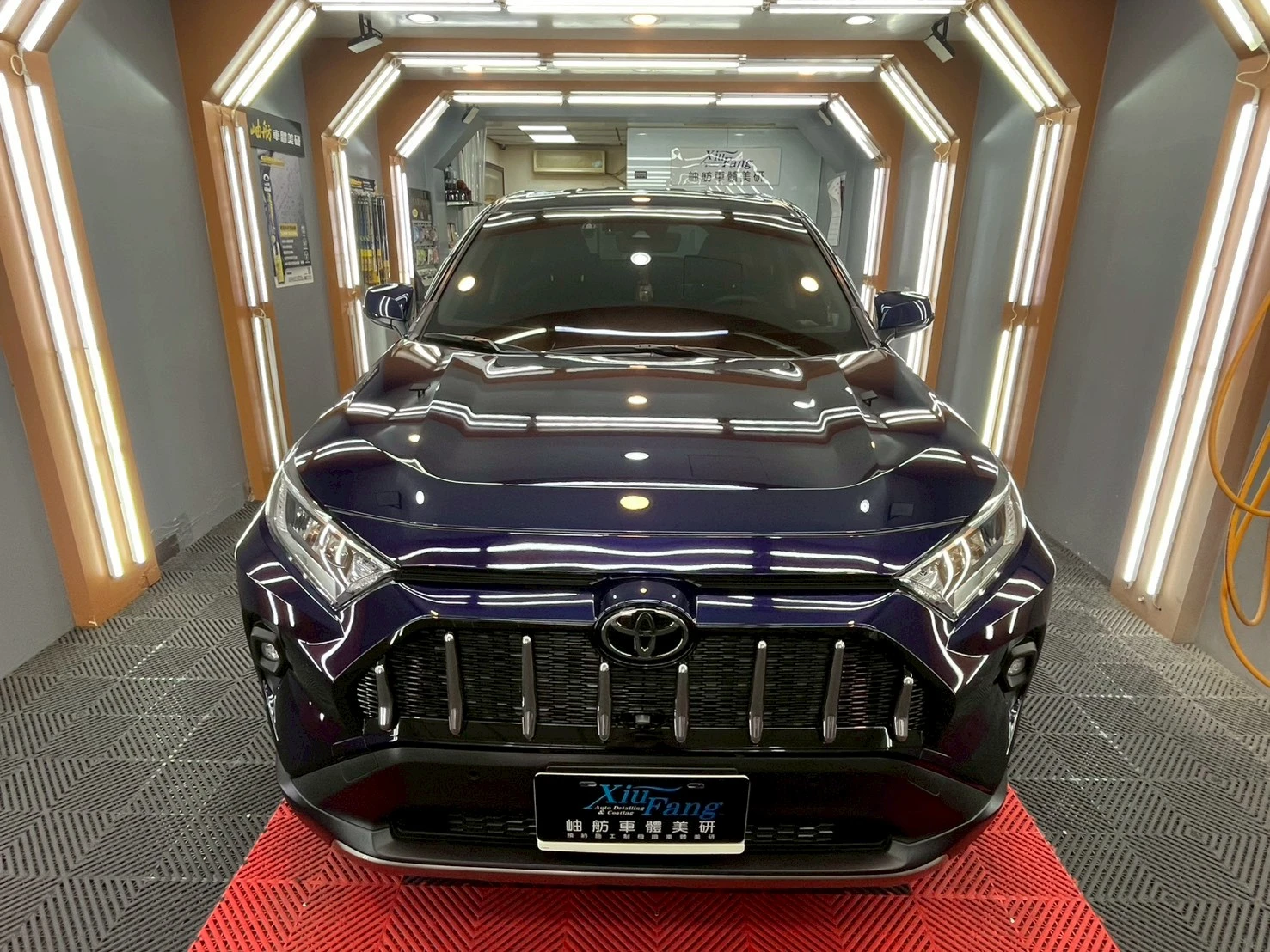 全車飛漆處理+全車鍍膜TOYOTA RAV4