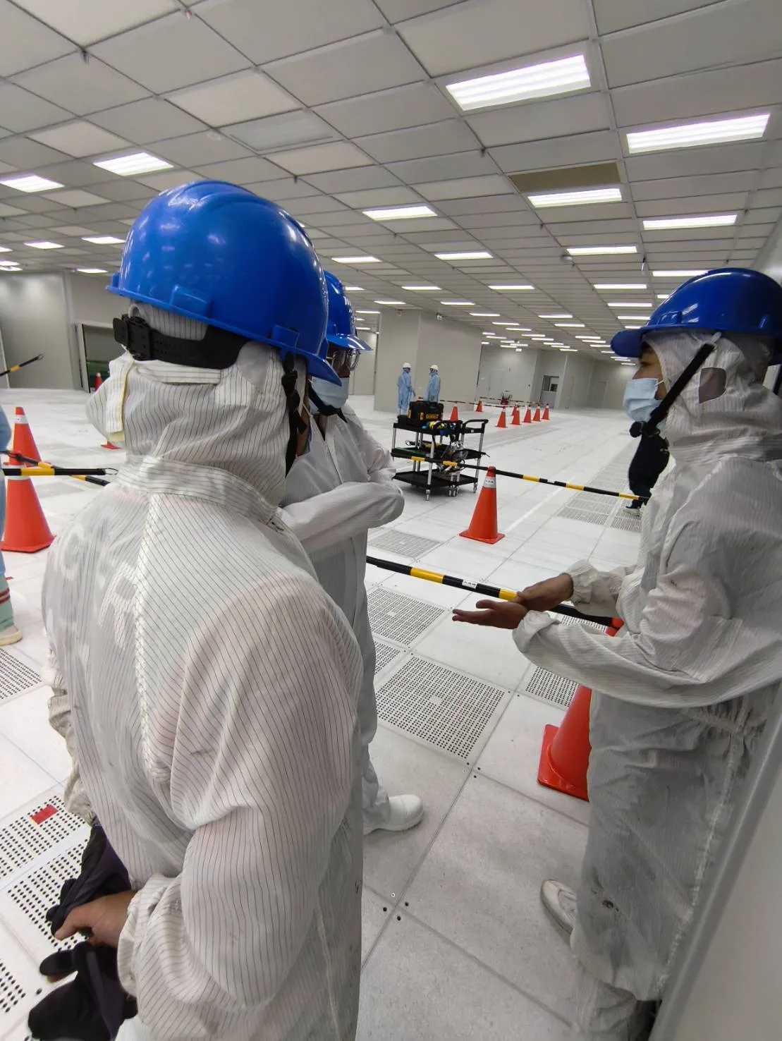 無塵室內施工