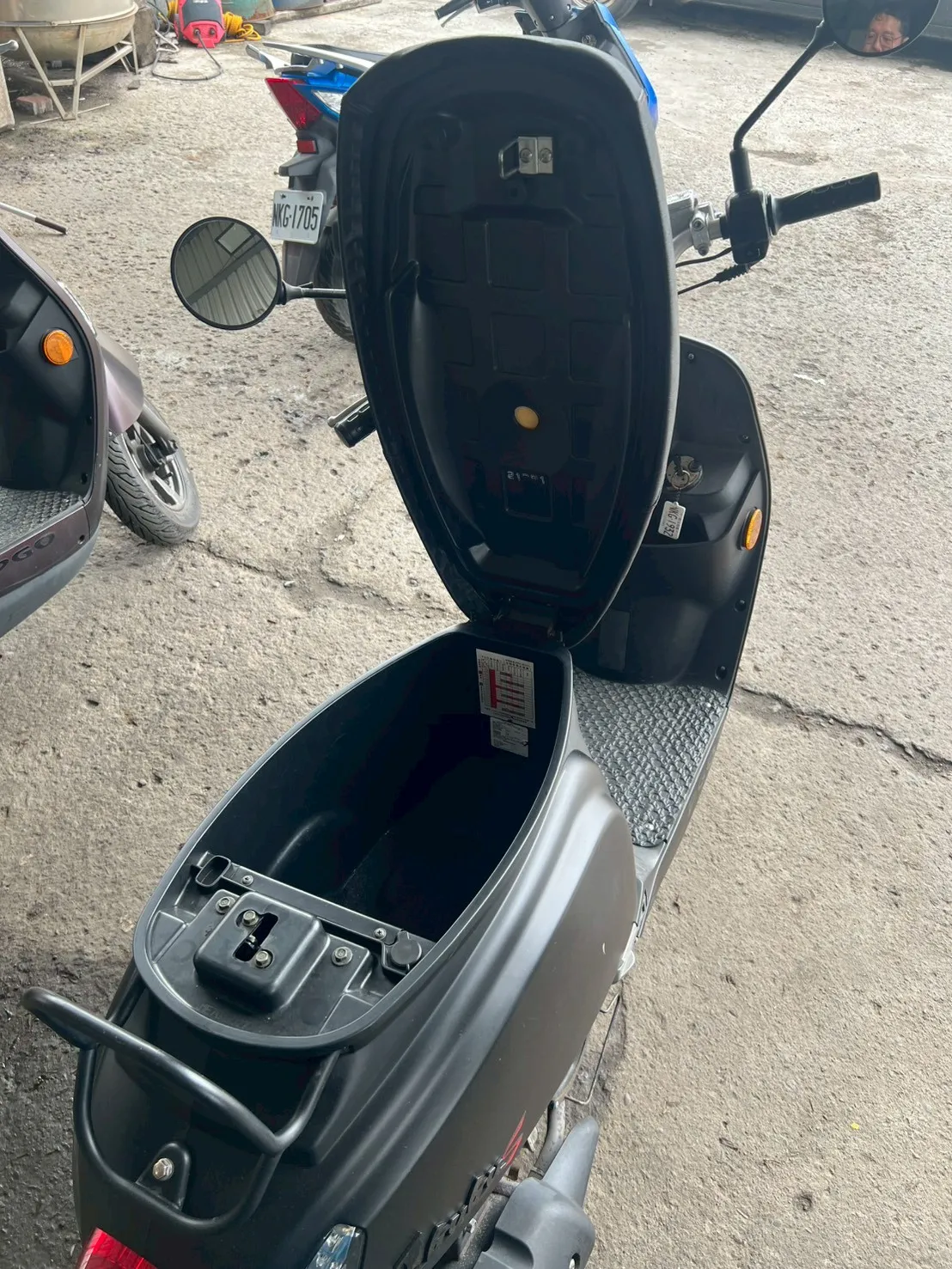 PGO J-bubu125 2023