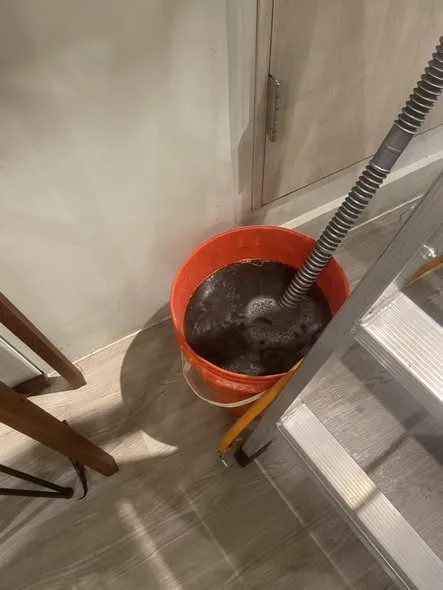 迅霆冷氣|台北冷氣清洗有必要嗎？雙北空污環境下，定期清洗冷氣的6大好處，品質優先、價格公道、網友5星好評(大同區洗冷氣、大安區洗冷氣)