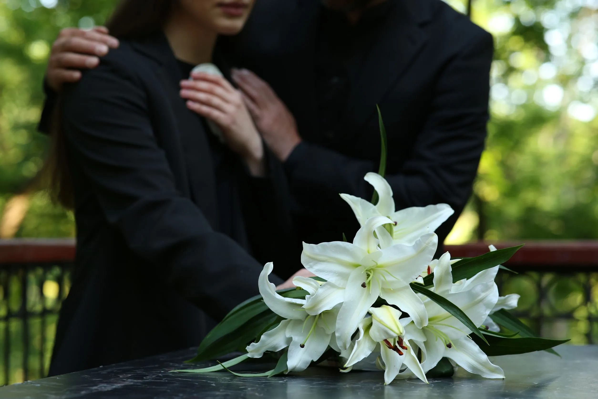 靈堂花藝如何搭配整體空間？/告別式花柱/南投告別式花柱