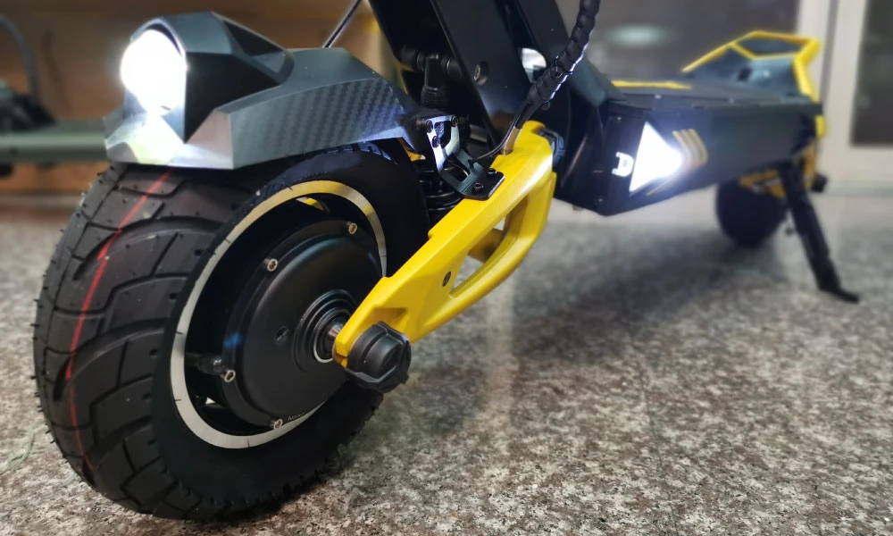  VSETT 10+ 雙驅電動滑板車
