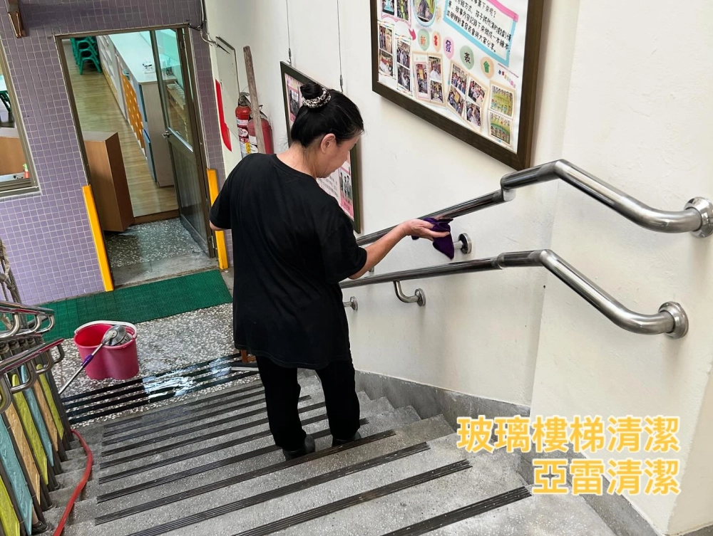 幼稚園年度大掃除