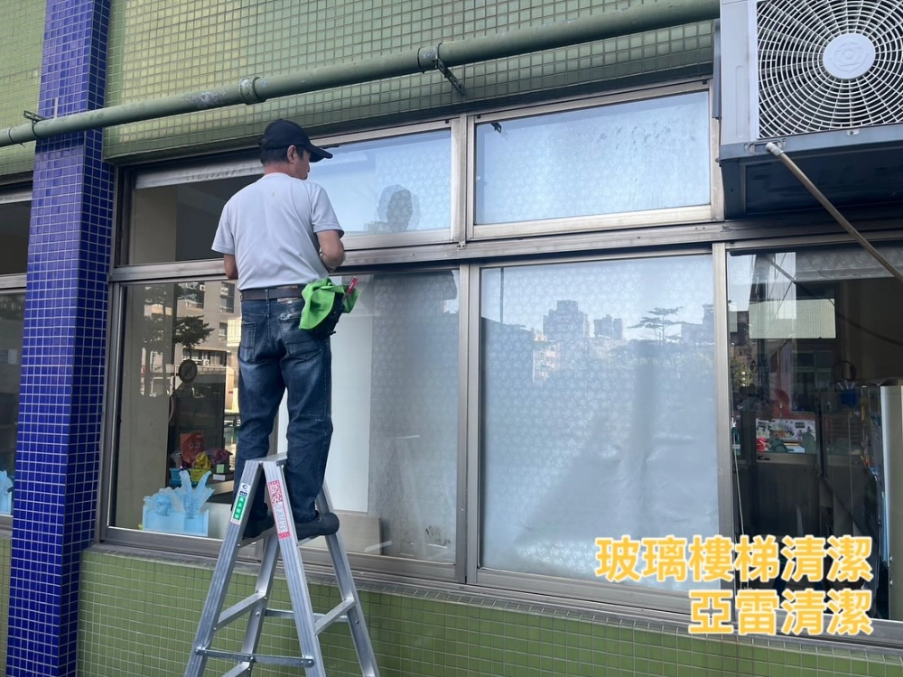 幼稚園年度大掃除