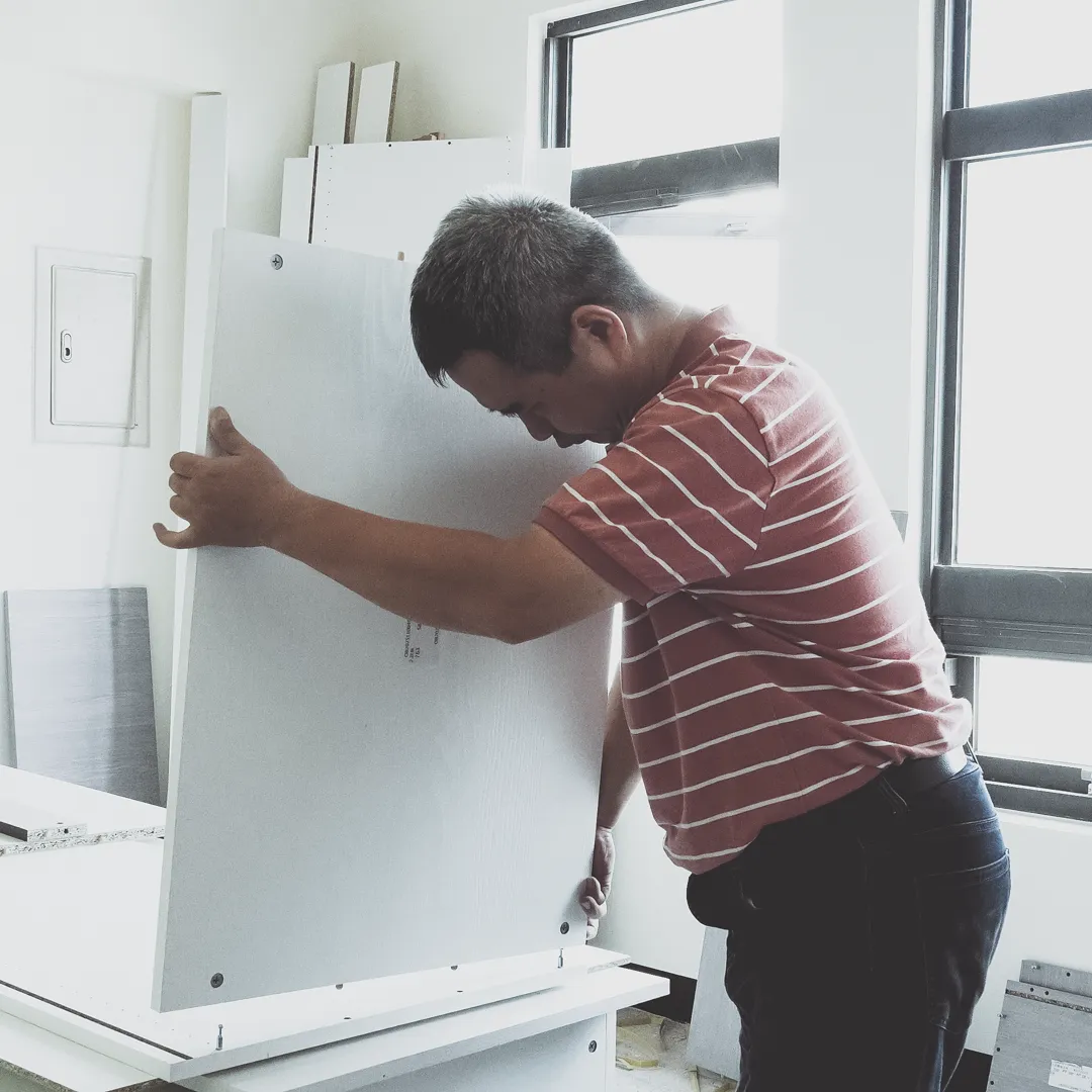 最符合生活的系統櫃長甚麼樣子?常見的櫃體工法與材質介紹