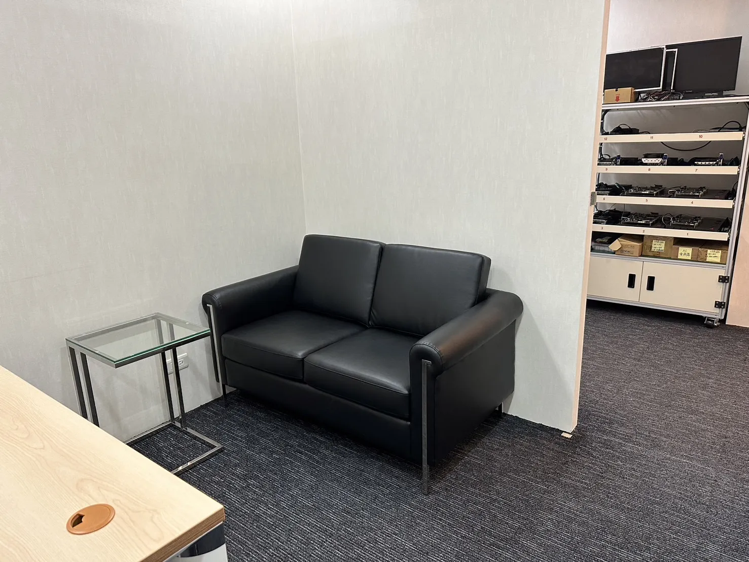 香港商主管辦公室