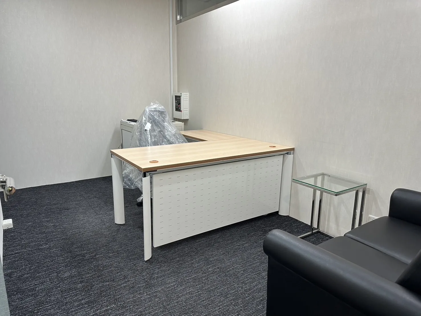 香港商主管辦公室