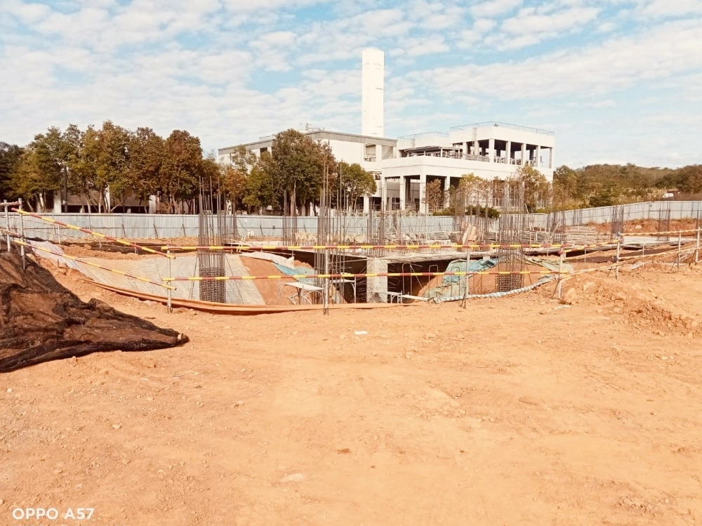 警示型包膜安全欄杆