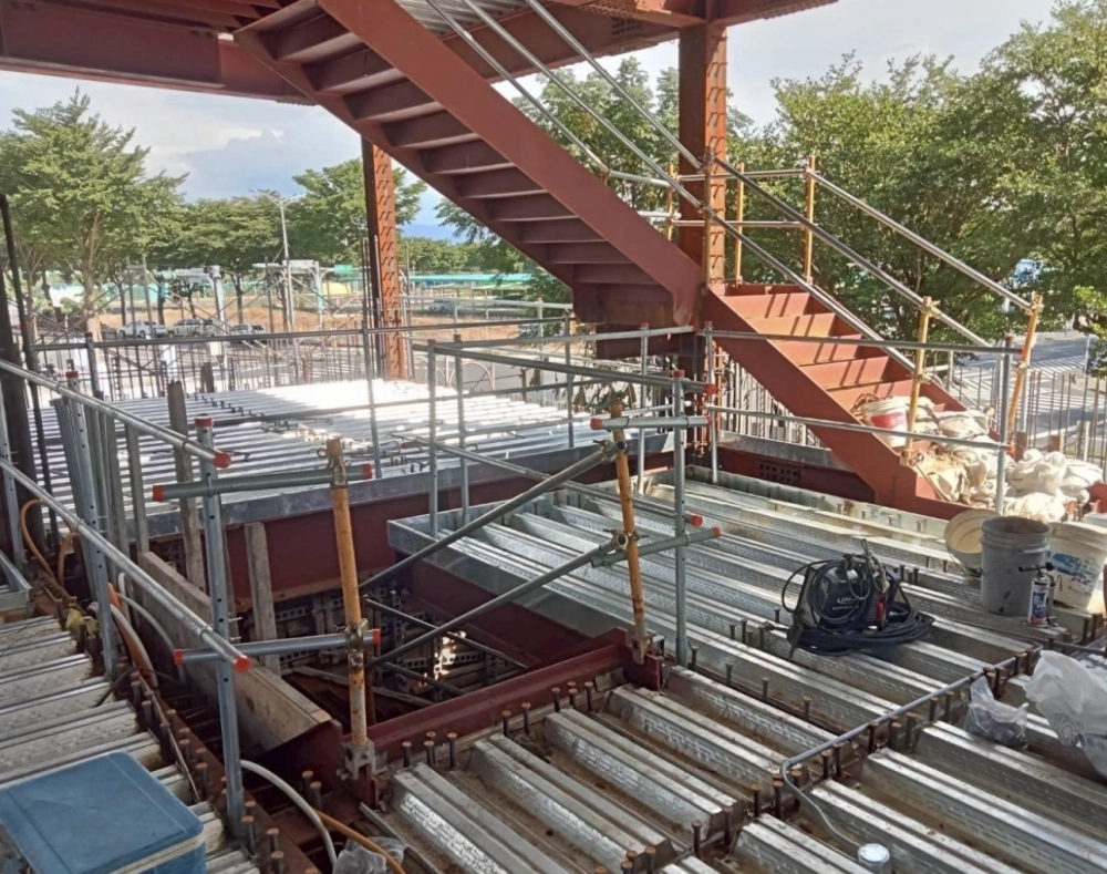 鋼構外圍、管道安全欄杆、鋼構樓梯扶手