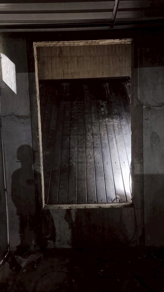 垃圾集中槽、電梯井垃圾斜槽（板）