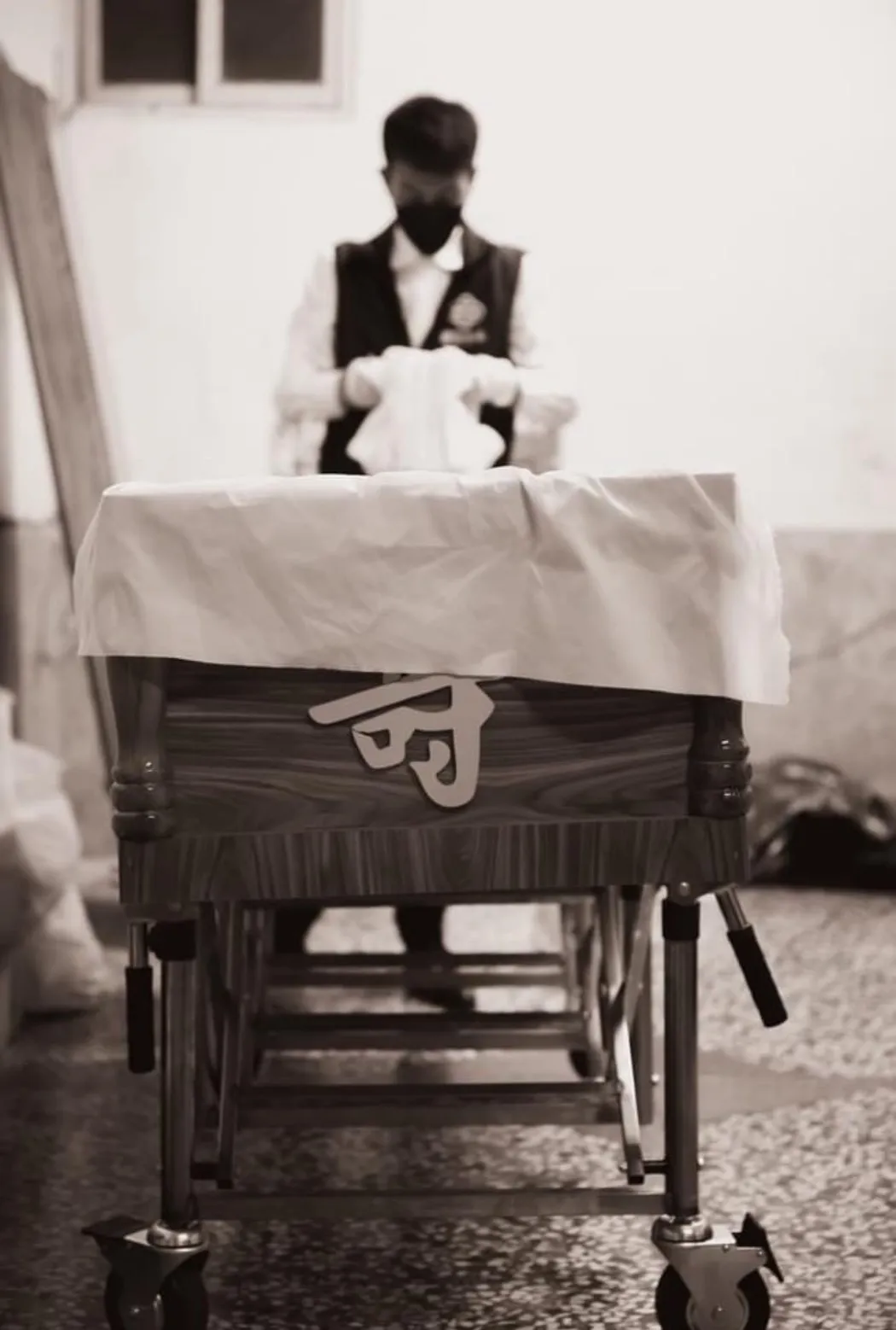 舉哀誦經有何作用？