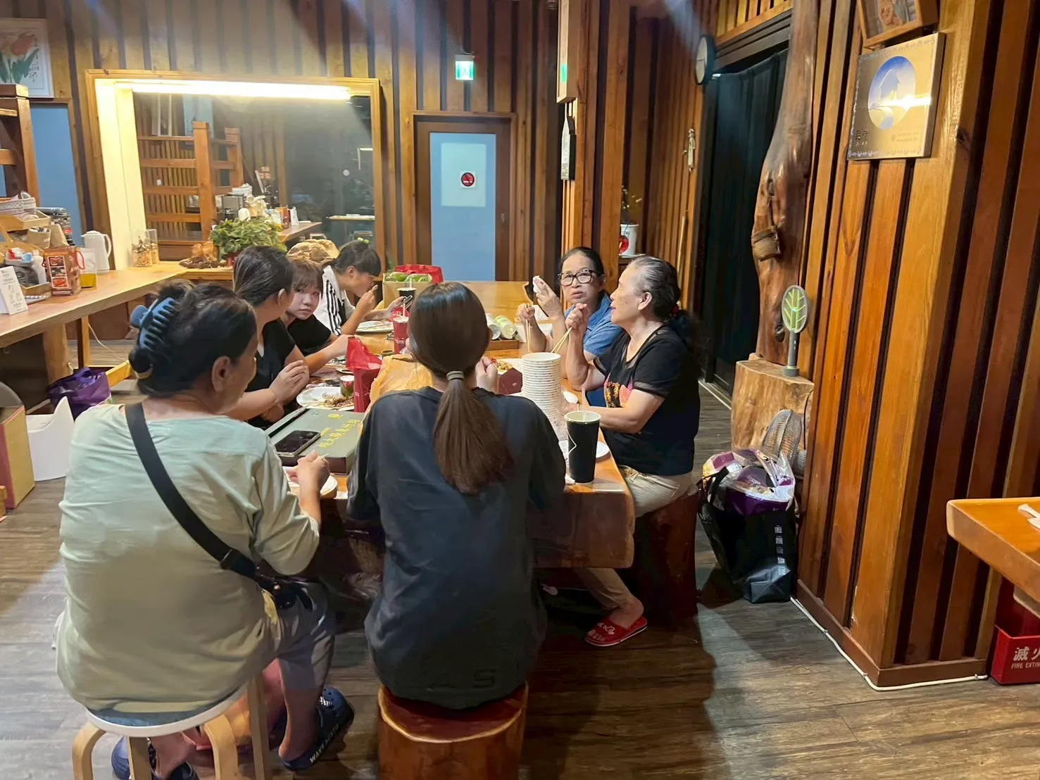 20250726埔里523民宿。來自北南部的親朋好友一起遊玩！住著小木屋別有一番風情