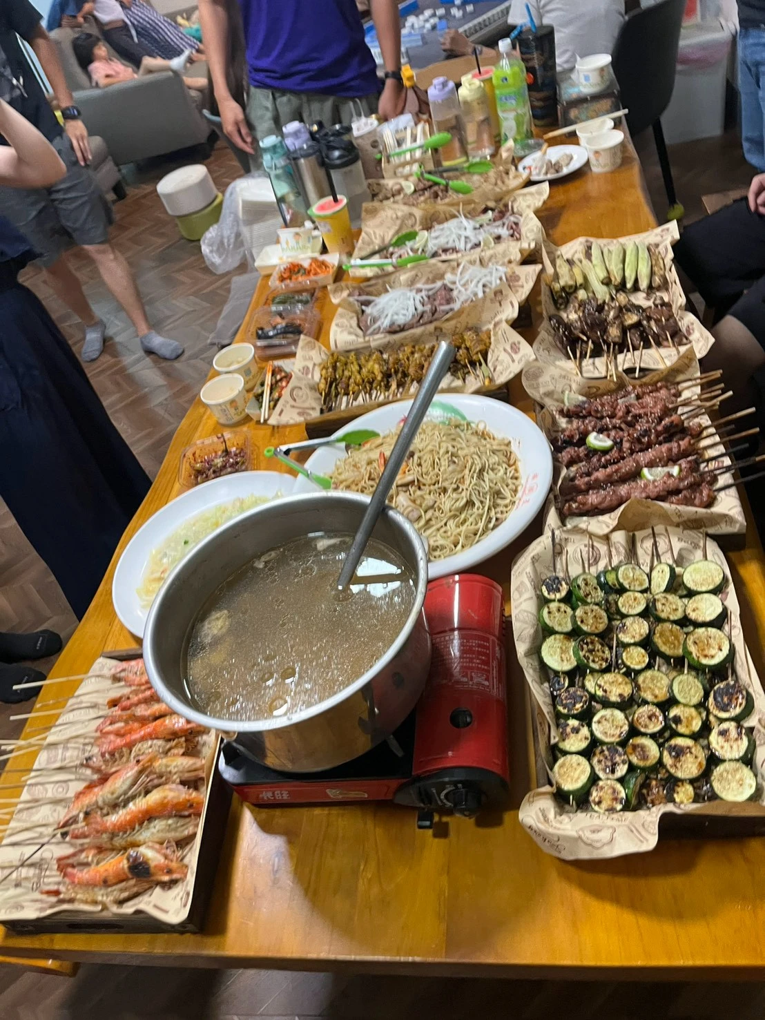 湖心庭～美食當前手機先吃