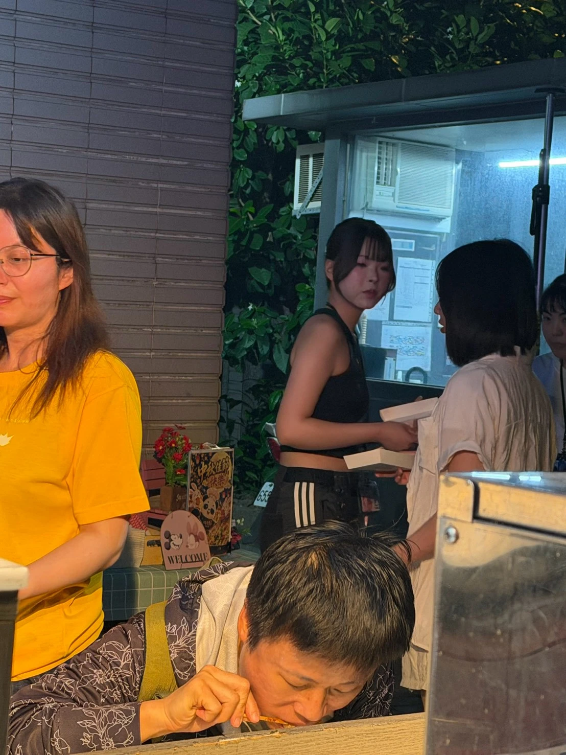 你懂什麼叫牛郎織女一年一次的見面嗎？我們這樣第三年了～明年繼續 感謝昇恆昌員工宿舍的愛戴