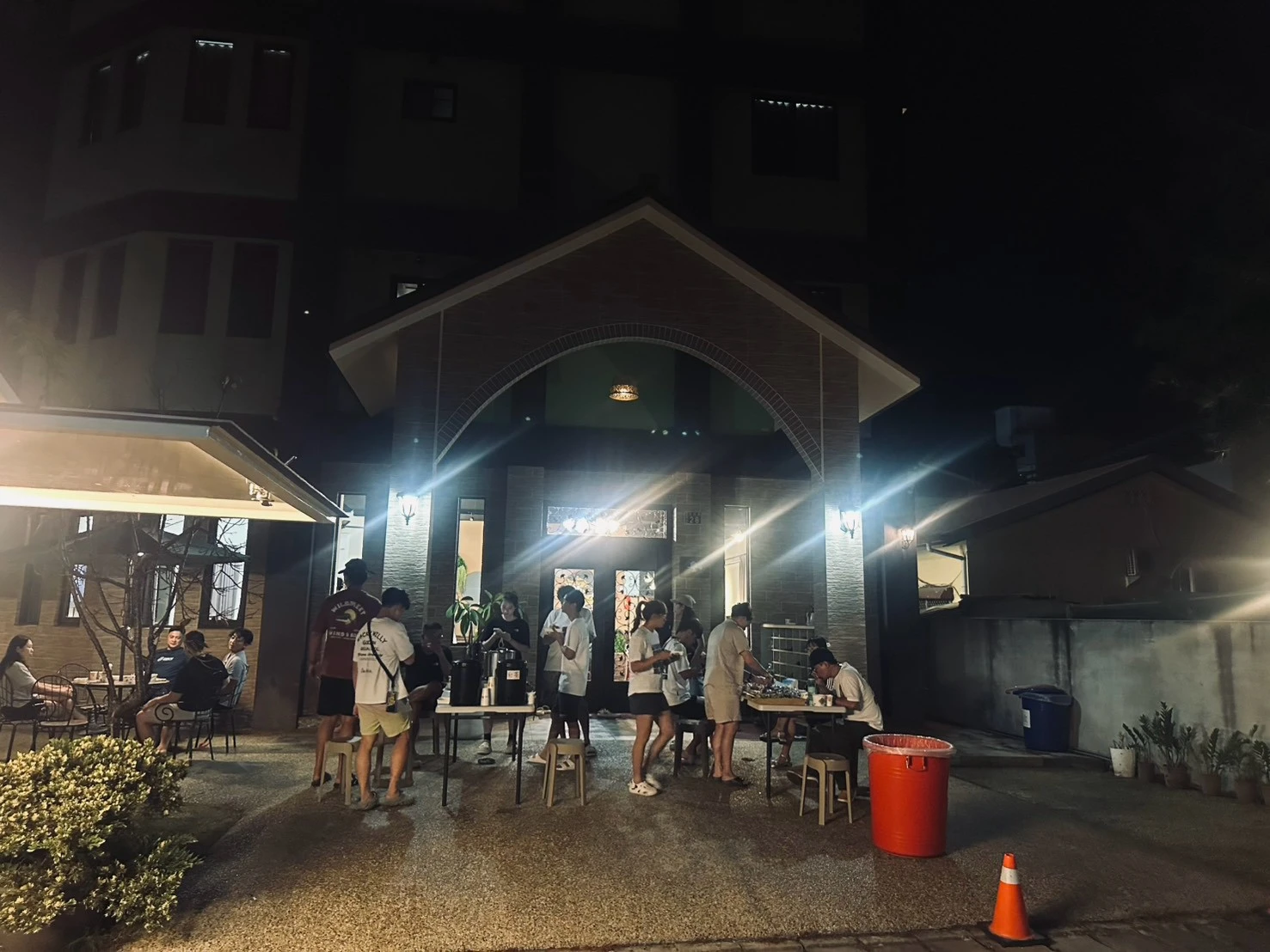 感謝台中某企業公司對啤老闆的信任～特邀埔里綠堡民宿辦理秋節員工旅遊烤肉外燴