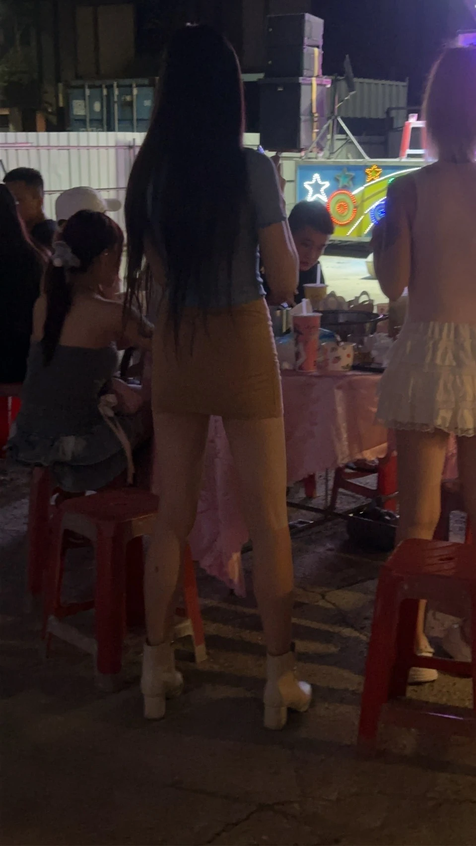 感謝咖樂佛餐車派對引薦，為台中知名DJ音音辦理秋節狂歡派對