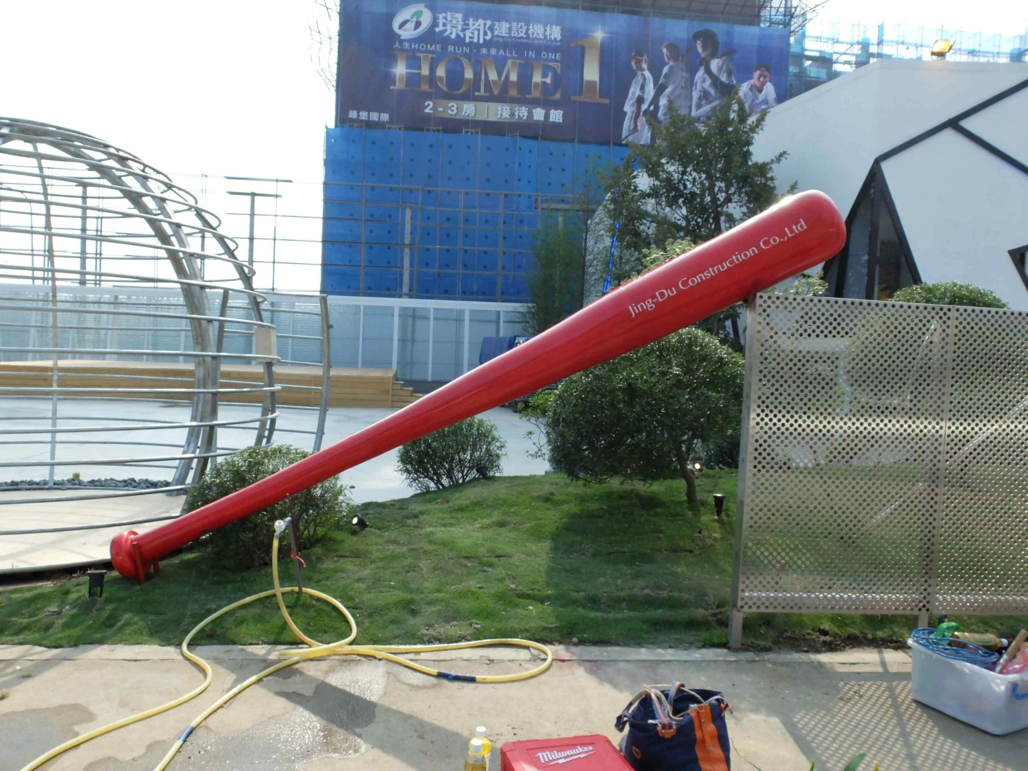 桃園建案  超大球棒模型