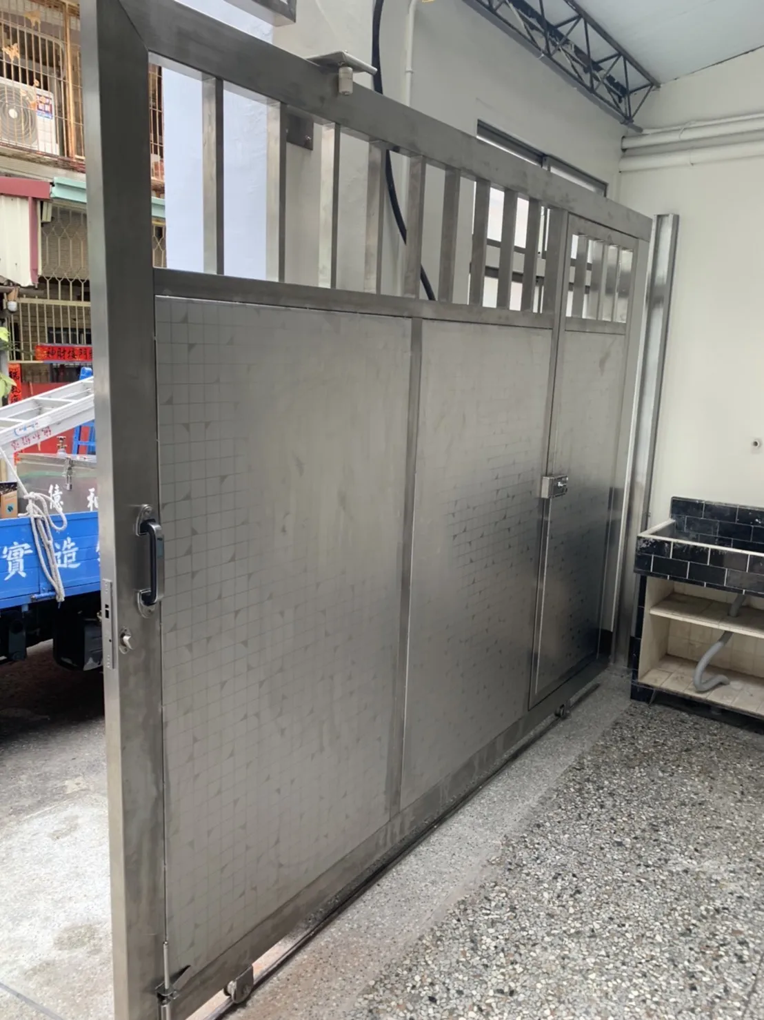 不銹鋼大門