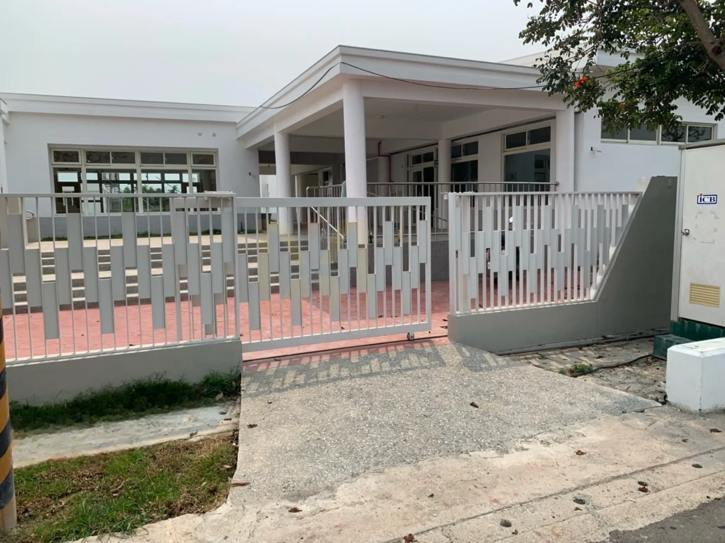 不銹鋼電動(手動)對開大門