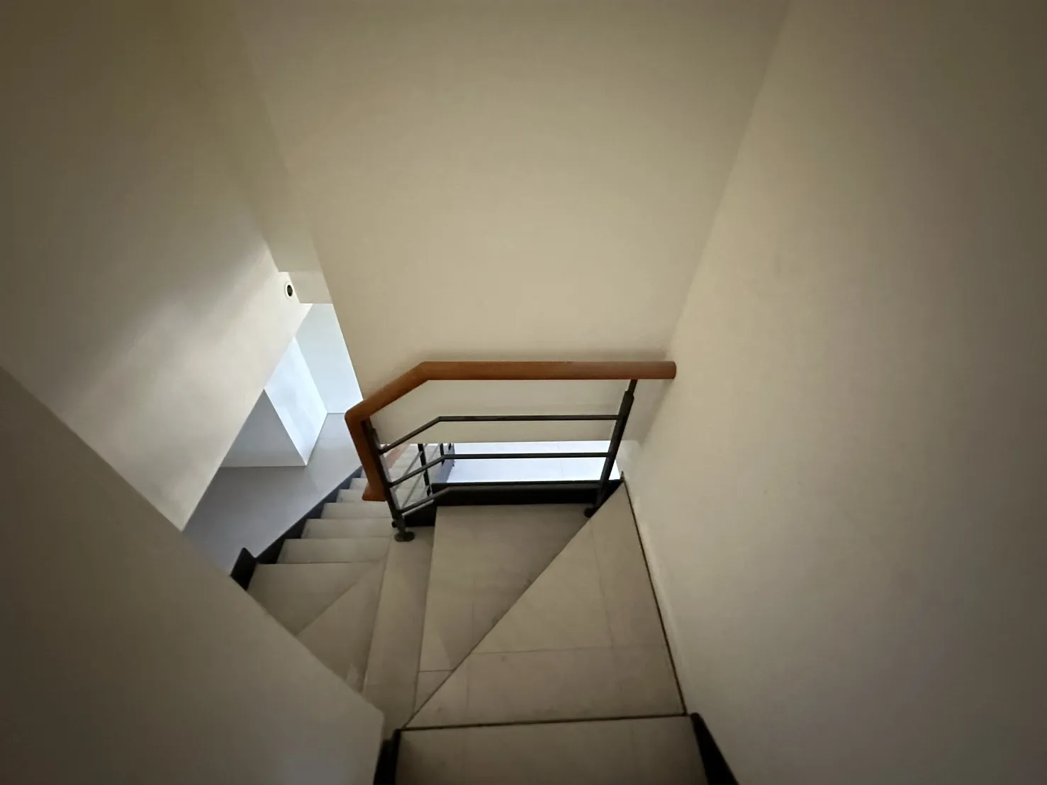 不銹鋼樓梯／鋼骨梯