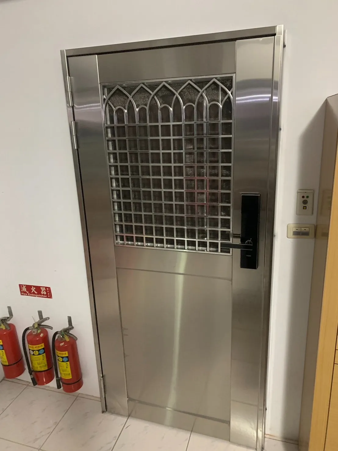 不銹鋼造型玄關門