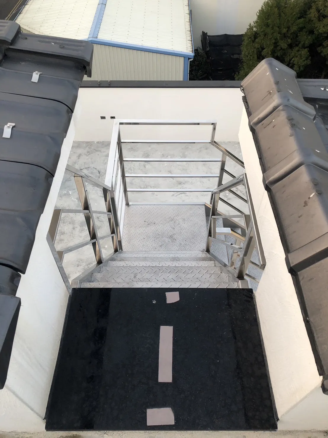  不銹鋼樓梯／鋼骨梯