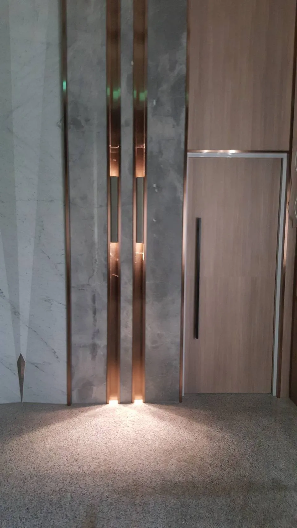 鍍鈦嵌飾石材主牆