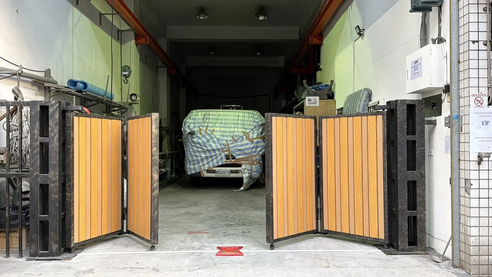 鋁合金電動懸浮摺疊門