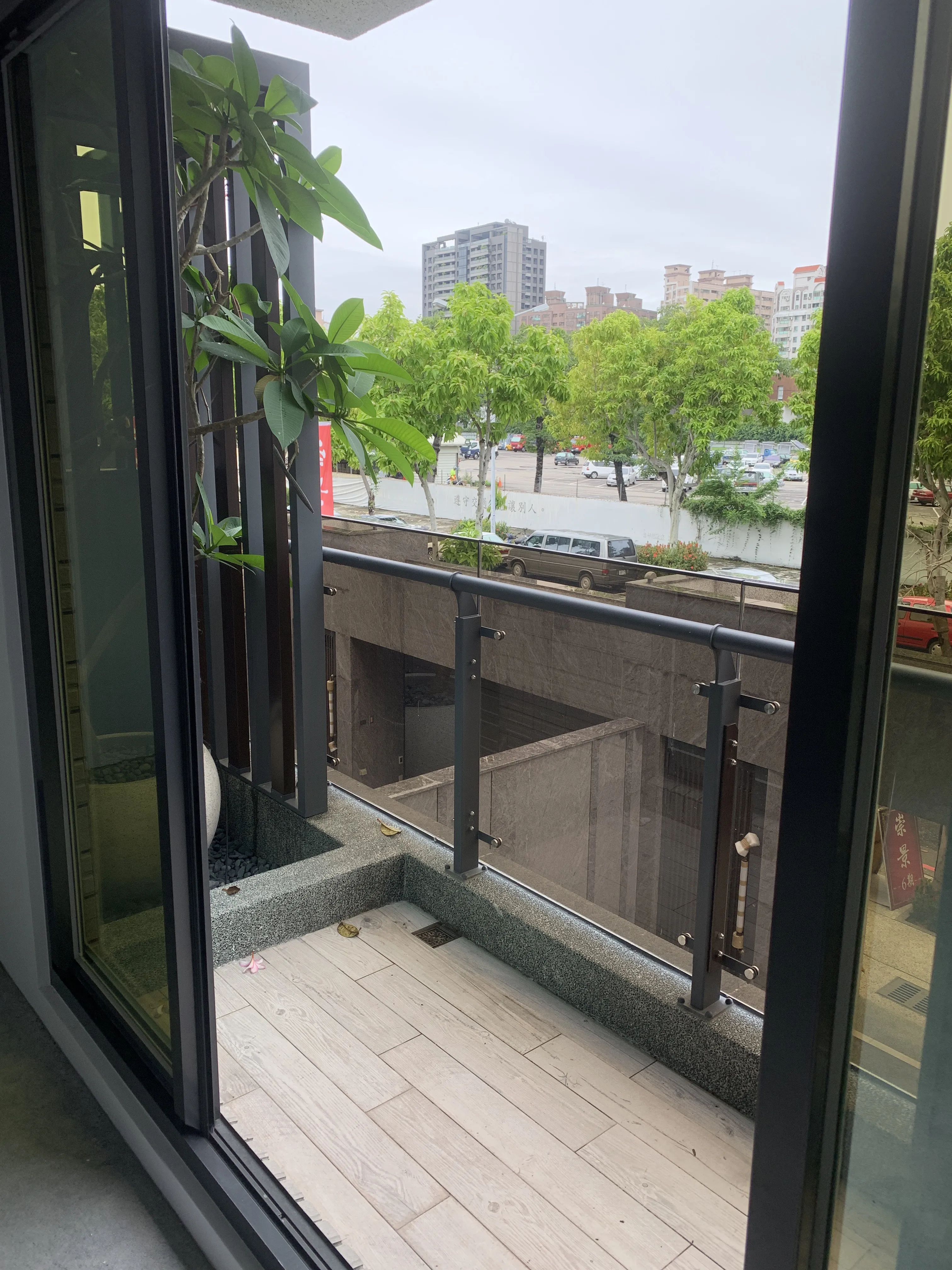 不銹鋼玻璃欄杆