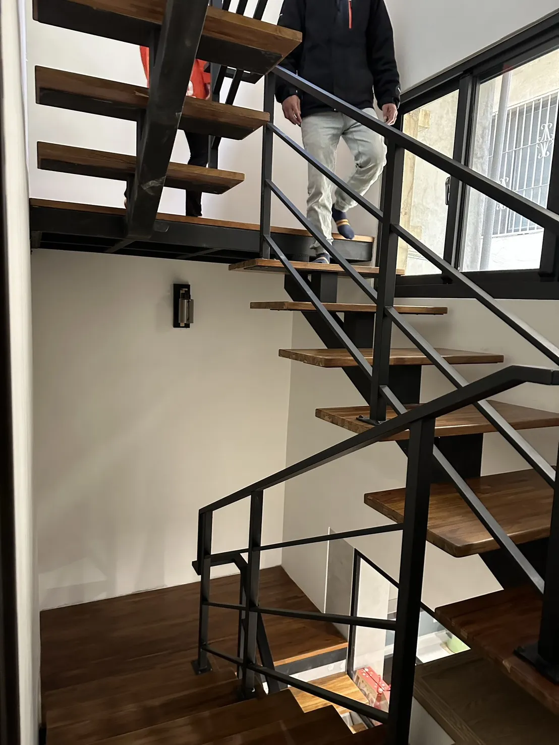 不銹鋼樓梯／鋼骨梯