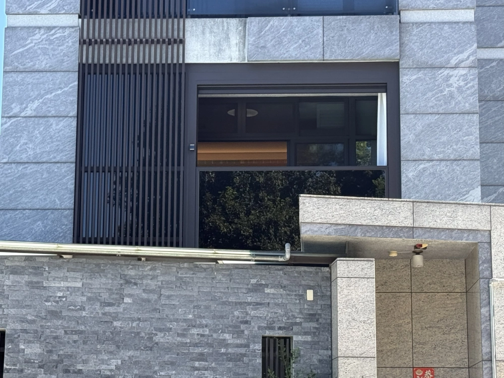 鋁合金電動提升窗