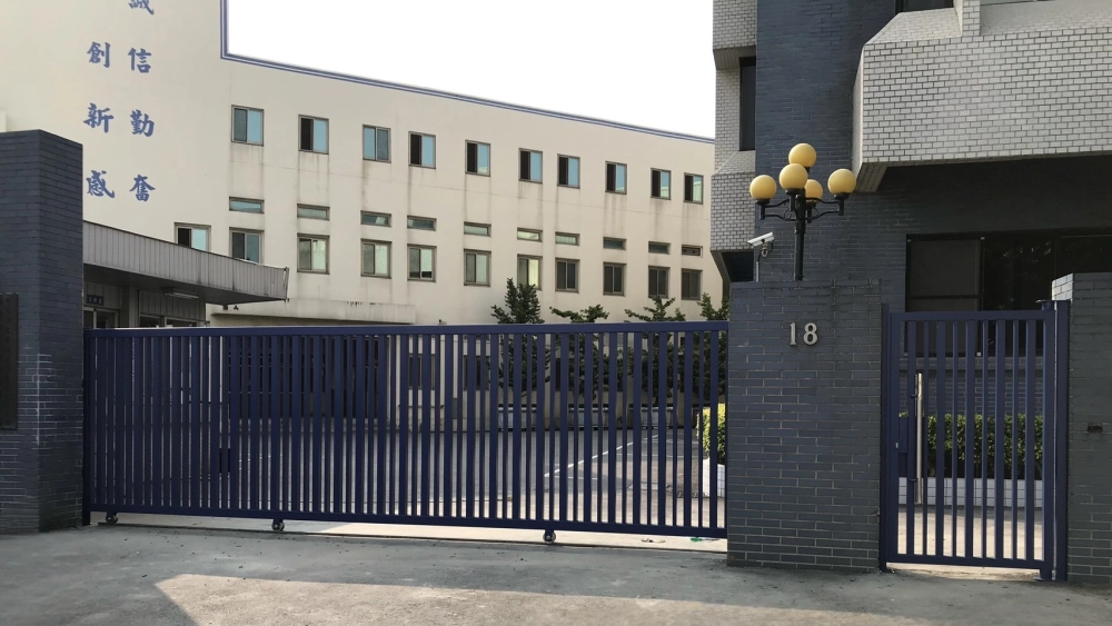 不銹鋼橫拉大門