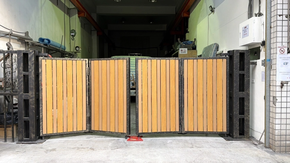 不銹鋼電動懸浮四折門